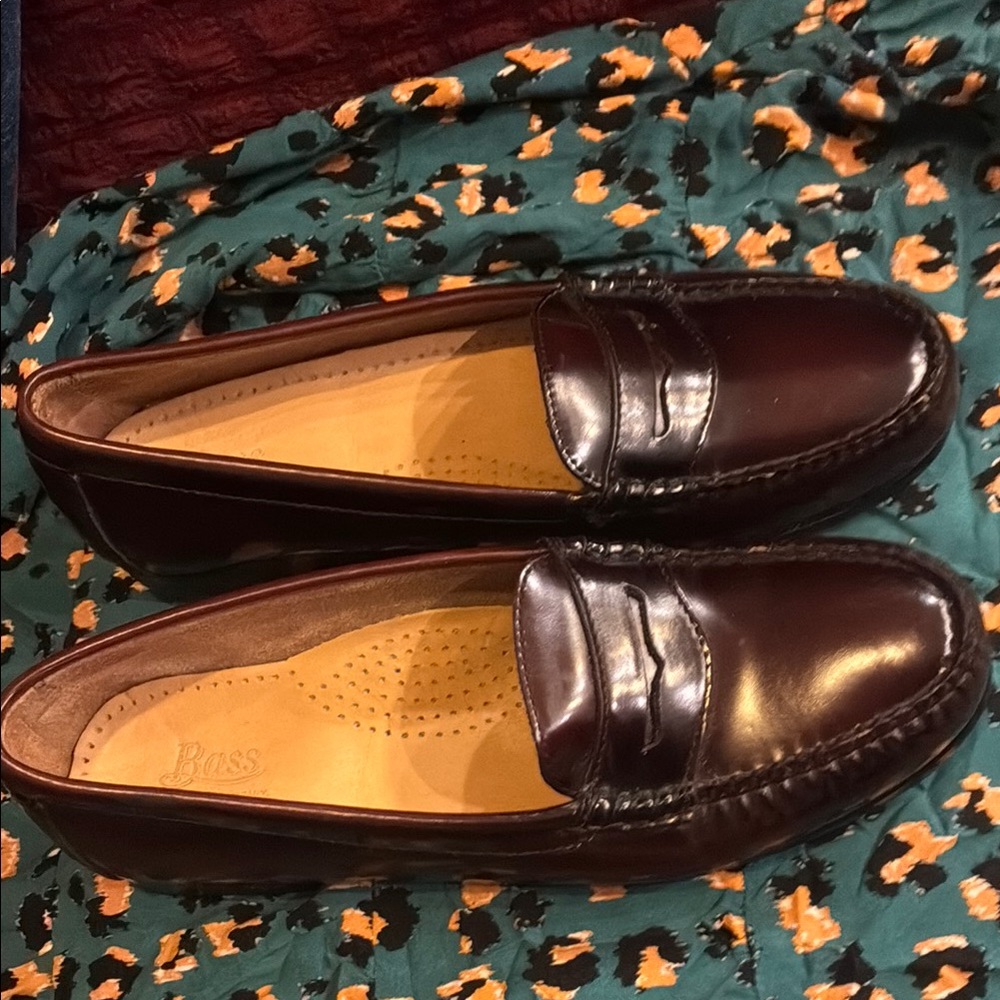 Bass penny loafers